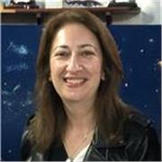 Paciente y empatica
A todos que quieran mejorar o aprender o simplemente entretener.