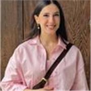 Sei alla ricerca di un’insegnante giovane, laureata a pieni voti e che ti può aiutare a svolgere i compiti?