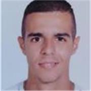 Me defino como una persona atenta y amable, a parte de trabajador. 