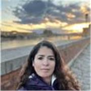 Maestra de educación física, entrenadora, instructora de acondicionamiento físico, defensa personal