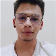 Maestro en Cinematografía con énfasis en dirección de fotografía, arte y montaje