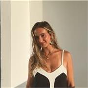 Profesora de apoyo para el teórico del carnet de conducir. Especializada en permiso B