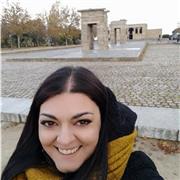 Laureata in Studi letterari, linguistici e storico-filosofiche e futura laureata in Filologia moderna (aprile) con 24 cfu per l'insegnamento