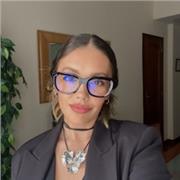 Maestra de apoyo, estudiante universitaria estudiando magisterio, daría clase a niños de primaria y con muchas ganas de empezar.