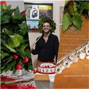 Allievo di flauto traverso presso il Conservatorio Domenico Cimarosa di Avellino, con diploma del Liceo Musicale Carlo Gesualdo