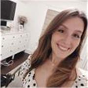 Giovane ed esperta insegnante offresi per ripetizioni di materie umanistiche e linguistiche e aiuto compiti di qualunque materia