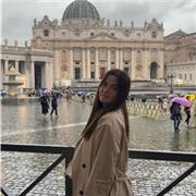 Soy una persona apasionada de la educación a la que le gustan mucho los niños y se quiere dedicar a ello.