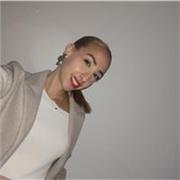 Titulada en Historia. Puedo impartir clases de manera online o presencial. 