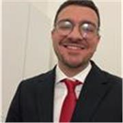 Studente laureano al quinto anno di Biologia biomedica.