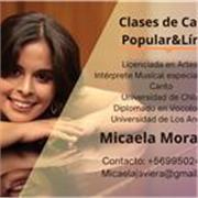 Profesora de Canto Lírico y Popular con experiencia en niños y adultos