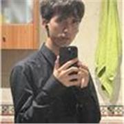 Joven con ganas de enseñar y mostrar sus mejores aprendizajes.