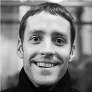 Profesor de inglés nativo en Alicante con 19 años de experiencia. Calificado PGCE (Secundario) y CELTA