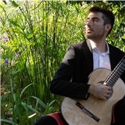 Docente di chitarra classica con 18 anni di studio e 3 anni di insegnamento