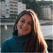 Profesora de francés imparte clases online