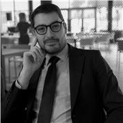 Docente di Economia Aziendale con Approccio Pratico e Background Giuridico – Preparazione Universitaria, Recupero e Potenziamento