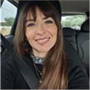 Offro lezioni private per bambini di scuole elementari e medie, adattandomi alle loro esigenze.