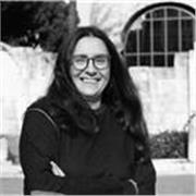 Docente di ruolo offre lezioni online personalizzate, italiano e scrittura.