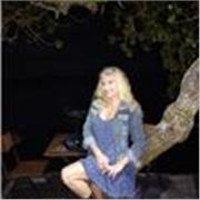 Professora particular de espanhol, português, inglês e francês com muitos anos de experiência. Aulas dinâmicas e divertidas