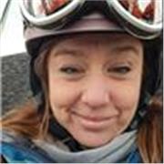 Insegnante madrelingua italiana con 15 anni esperienza estero e dottorato in biologia molecolare. Offre lezioni a bambini!