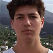 Soy un estudiante de 2 de bachillerato, que ya ha cuidado de niños de hasta 12 años.