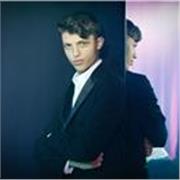 Stai cercando un insegnante privato giovane, creativo e super-disponibile? Penso di essere la persona adatta a te!