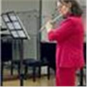 Laureanda di secondo livello (magistrale) in flauto traverso, offre lezioni singole, frontali, in oresenza i online di flauto trav