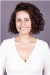 Profesora de canto, repertorio e interpretación de teatro musical en activo
