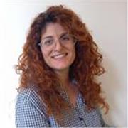 Laureata in Storia dell'Arte, portata all'insegnamento, paziente e di buon cuore. Ho molta esperienza come educatrice, con i minori e con gli adulti