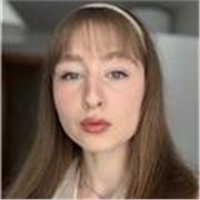 Soy hablante nativo de ruso y cuento con más de cinco años de experiencia en la enseñanza de español a estudiantes rusoparlantes. 