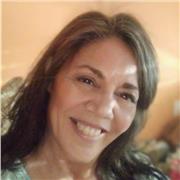 Psicóloga y Coach con más de 30 años de experiencia acompañando a las personas en su proceso de Autoconocimiento y Desarrollo