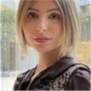 Studentessa offre lezioni private di inglese online per studenti delle scuole elementari, medie e superiori
