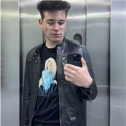 Alumno graduado en Bachillerato (Social), se me da bien el Inglés, Historia (Contemporánea o del Arte) y Filosofia.