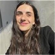 Me defino como una persona responsable, paciente y cercana, con ganas de ayudar a los demás.