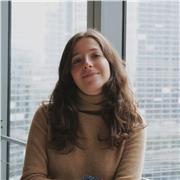 Illustratrice et Graphiste depuis 4 ans, (diplomée d'un master en communication du design et d'un mastère en direction artistique) je propose des cours de dessin (methodes de dessin, sketchbooks, dessin d'analyse,..) et d'illustration (trouver son style,