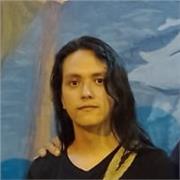 docente joven recién egresado de la carrera de ciencias naturales y educación ambiental