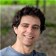 Profesor de inglés con experiencia de 10 años viviendo y trabajando en países de habla inglesa.