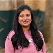 Englisch lehrerin für Englisch unterricht für Grundschul kinder