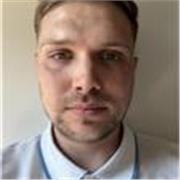 I am a native English speaker, just moved to madrid. I have experience in working with kids teaching them sports.