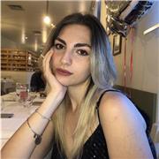 Ragazza sveglia e intraprendente di 18 anni con ottimi voti offre ripetizioni per bambini di elementari e medie di italiano,matematica, inglese, storia e geografia