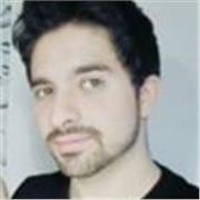 Ingeniero informático con un máster en programación de videojuegos, varios años en la industria y un videojuego publicado.