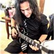 Chitarrista di 23 anni offre lezioni private di chitarra online, chitarra acustica ed elettrica per neofiti e principianti