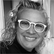 Profesora de inglés con más de 20 años de experiencia en colegios bilingües; clases presenciales en Madrid y online para Infantil,