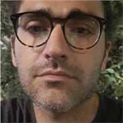 Ho completato le scuole superiori e parlo molto bene l'inglese. Apprendimento acquisito da scuole in UK e vivendo in Gran Bretagna..passione per le lingue straniere