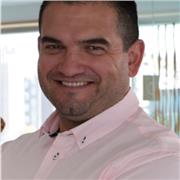 Apasionado de la formación. Me encanta aportar a los alumnos mi conocimiento y experiencia.