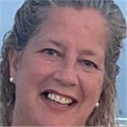 Profesora de primaria apta para todas las edades y materias de educación primaria