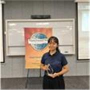 An English tutor with 5 years experience teaching both kids and adults 