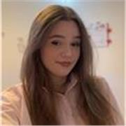 Estudiante universitaria con titulación en Educación Primaria, ESO y Bachillerato, ofrece clases para esos ciclos en Barcelona.