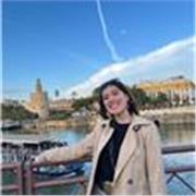 Soy una chica de 19 años que esta estudiando Marketing y Gestión Empresarial y me gustaría ayudar a niños/as que estén en primaria