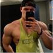 Personal-Trainer mit Erfahrungen im Bereich Athletiktraining, Kraft -und Ausdauertraining, Ernährungswissenschaften und MFT