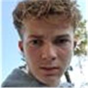 jeune lycéen déterminé